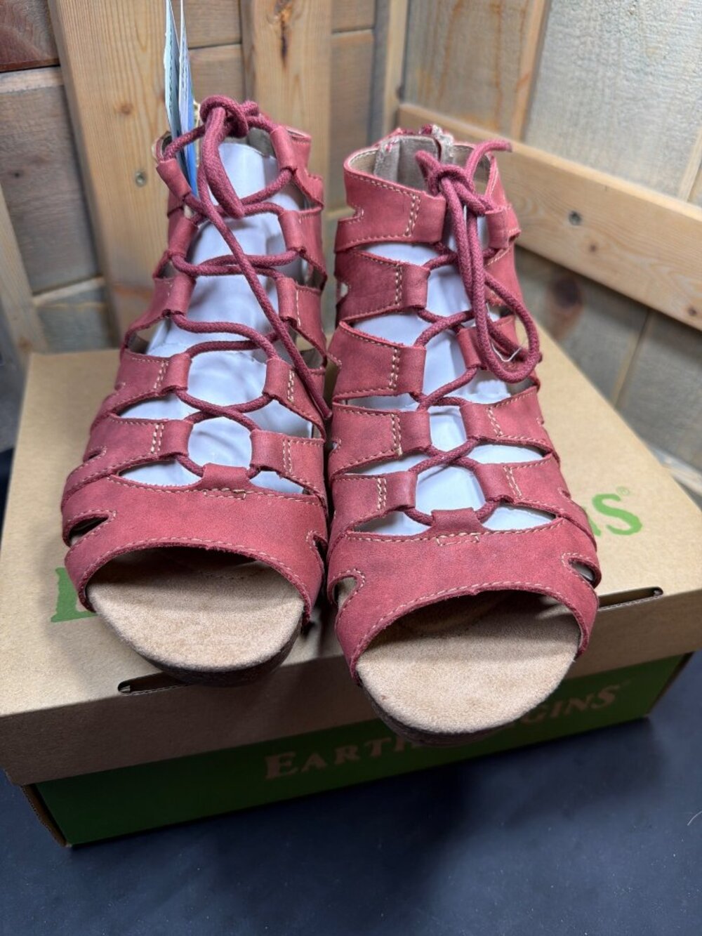 NIB Earth Origins Womens 6 W Wide Harley Red Vintage Leather Gladiator Sandals - Picture 4 of 9